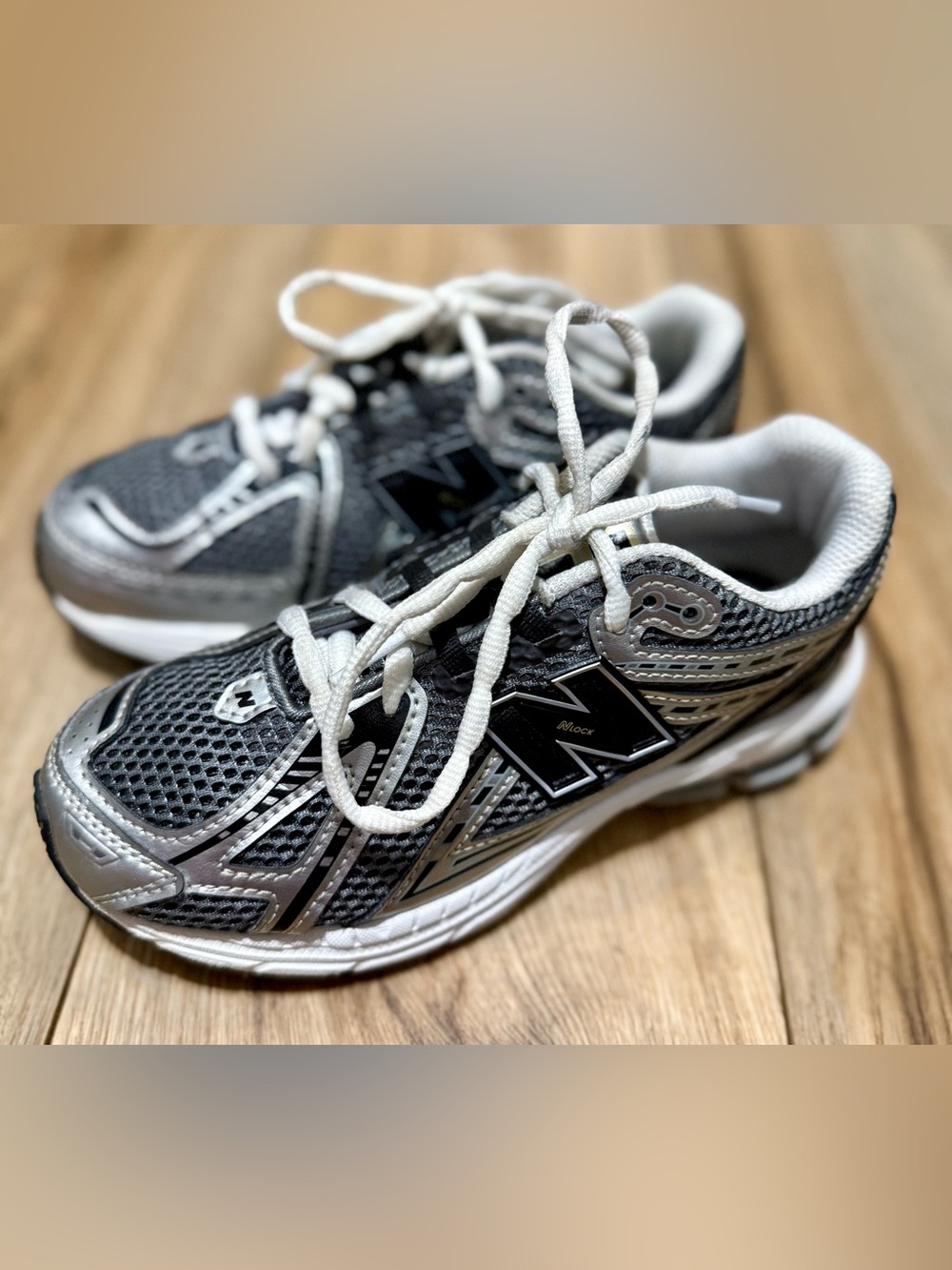 New Balance Boys 1906 Sneakers New Balance PC1500CG Mesh Grey Silver Black Sz 2
